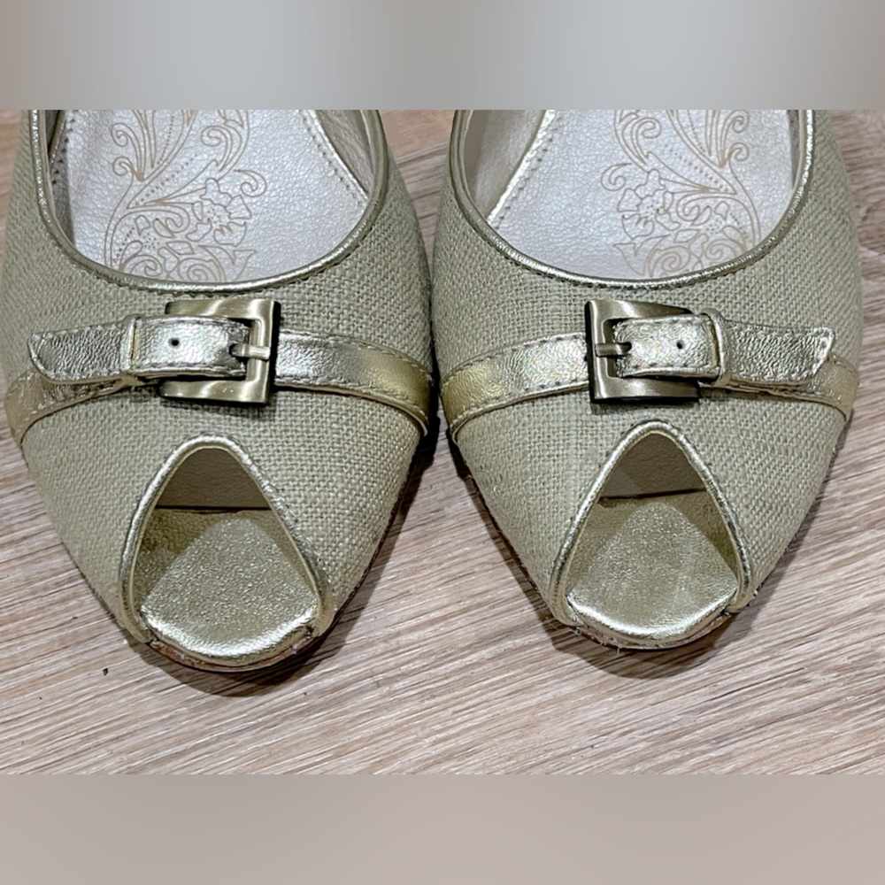 Matisse Estee Khaki Canvas and Gold Leather Open Toe Basket Weave Wedge 7.5 - Picture 3 of 13